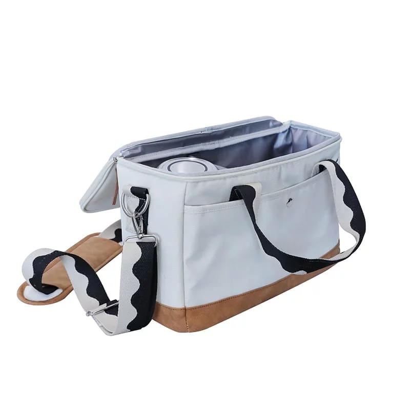 The quality lunch box needs to be resistant to the friction caused by the rugged surfaces and frequent transportation